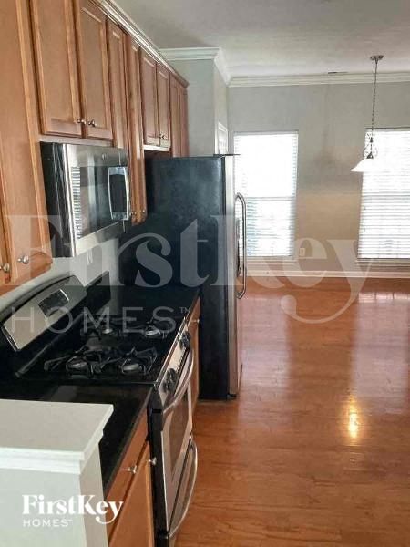 Foto del edificio - 15625 Troubadour Ln