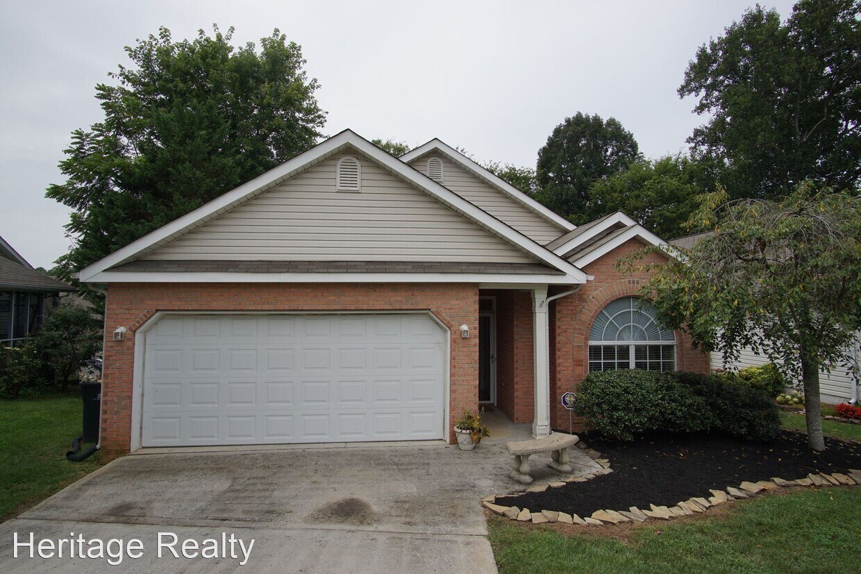 Foto principal - 3 br, 2 bath House - 1011 Antrim Way