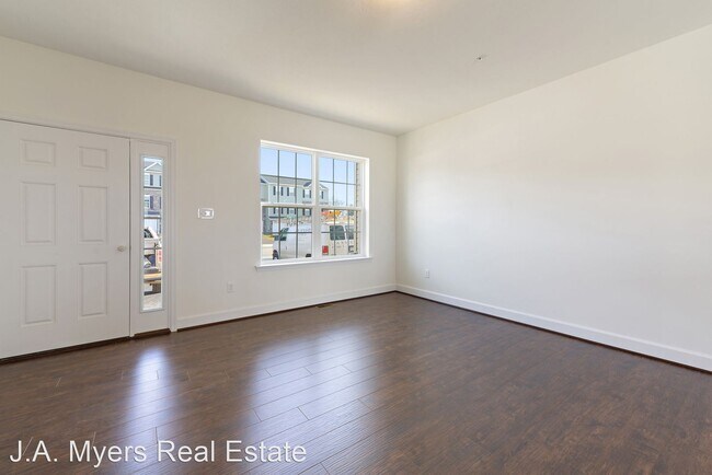 Building Photo - 3 br, 2.5 bath House - 271 Homestead Drive