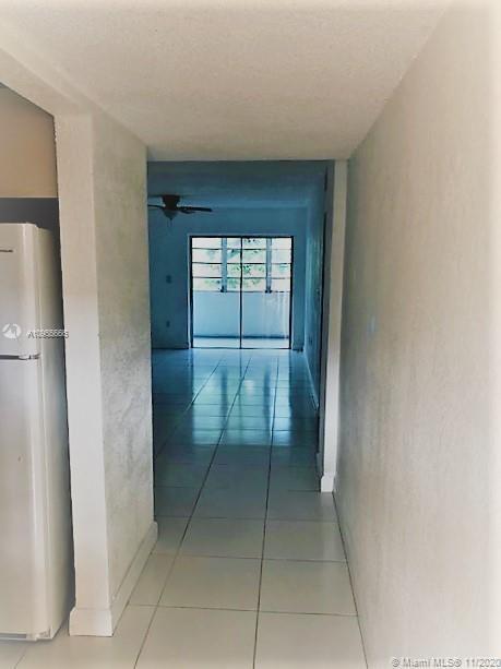 Foto del edificio - 1810 W 56th St