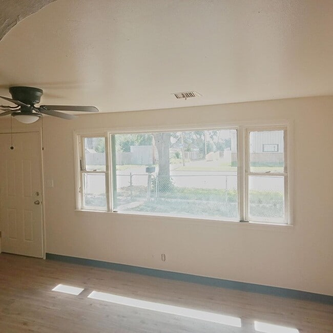 Building Photo - Fort Morgan Tri-plex