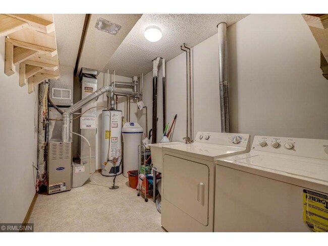 Building Photo - 6779 Pine Crest Trail S