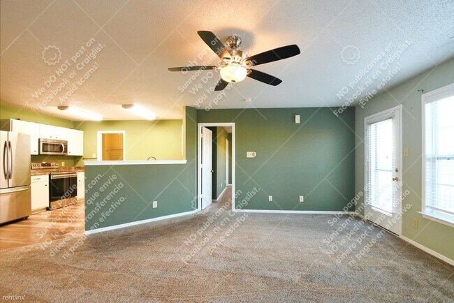 Foto del edificio - 3 br, 2 bath Townhome - 7942 Wildwood Farm...