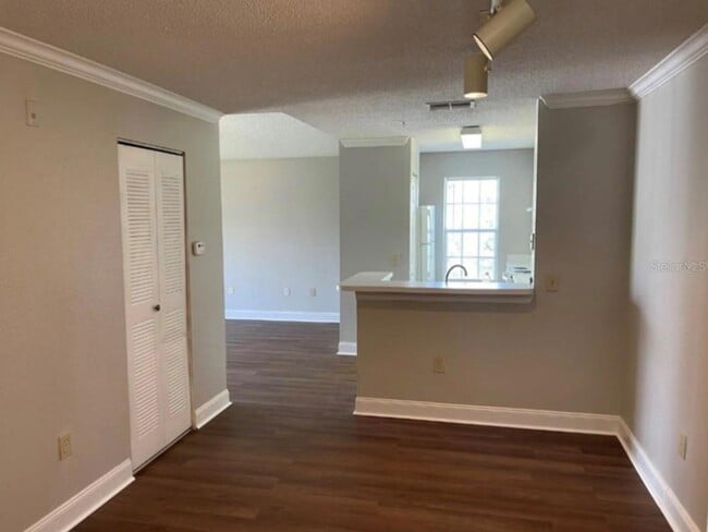Foto del edificio - Sunset Lakes Community