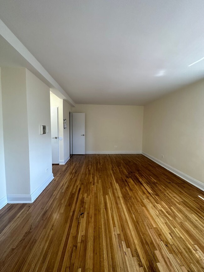 Building Photo - 2074 20th Ln