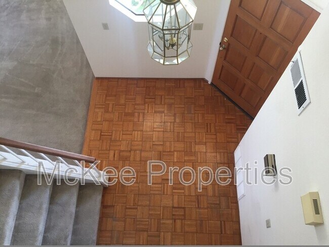 Foto del edificio - 12951 Pipilo Ct