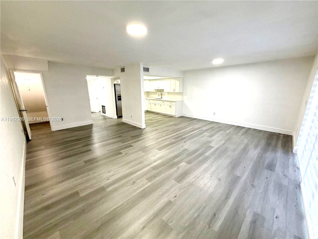 Building Photo - 7155 W 2nd Way