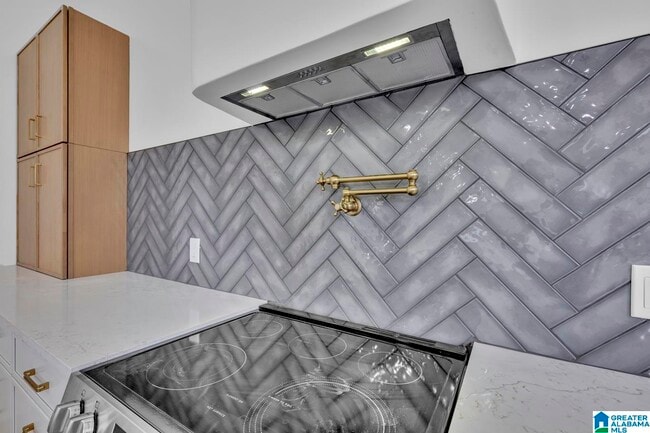 Building Photo - 5009 2nd Ave N