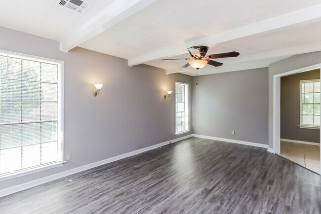 Foto del edificio - 2953 Woodforest Ln