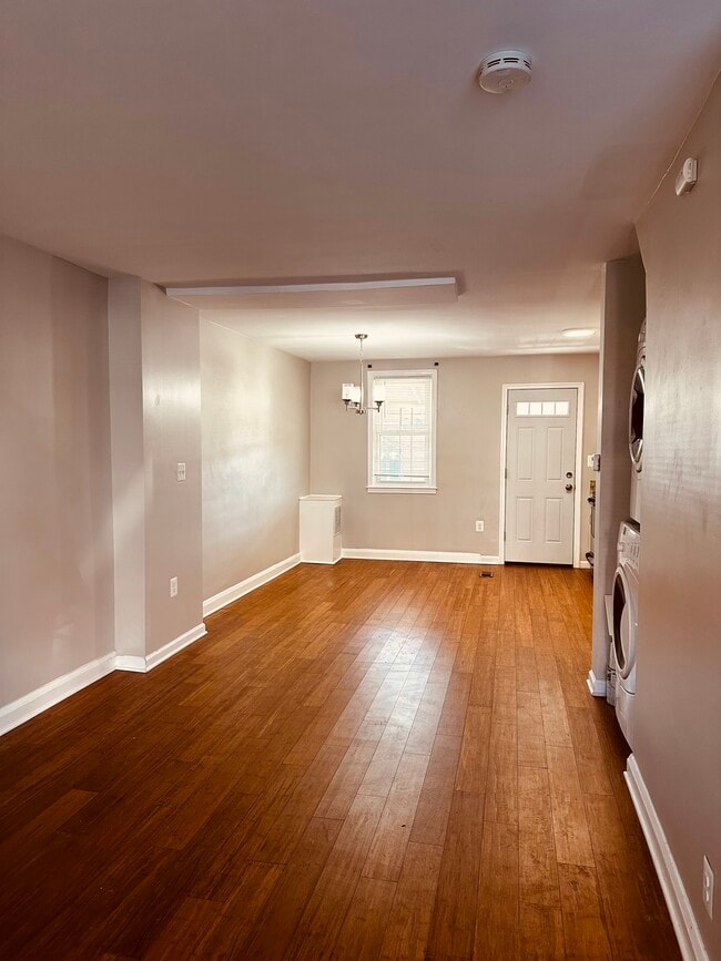 Planta principal - 2136 Parksley Ave