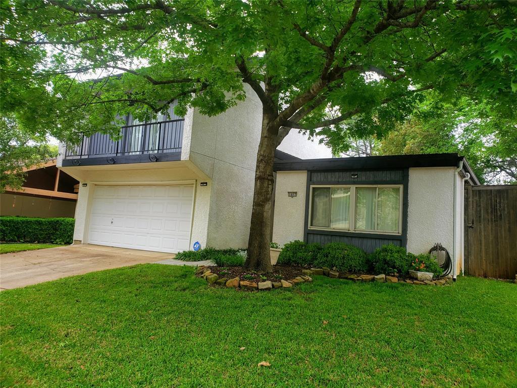 Primary Photo - 1607 Hawthorne Dr