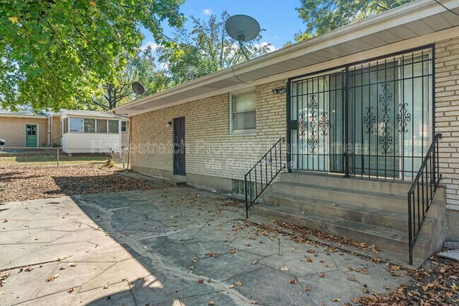 Foto del edificio - 2220 Argo Dr