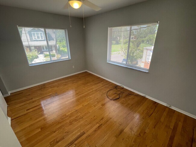 Building Photo - 4754 Virginia Ave