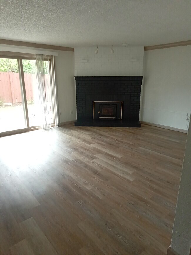 Foto del edificio - 4904 81st Pl SW
