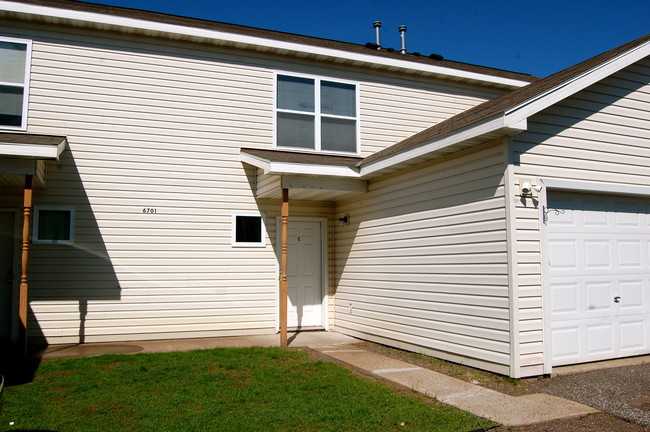 Building Photo - Westgate Townhomes