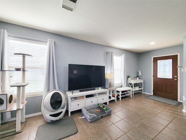 Foto del edificio - 18235 Valebluff Ln
