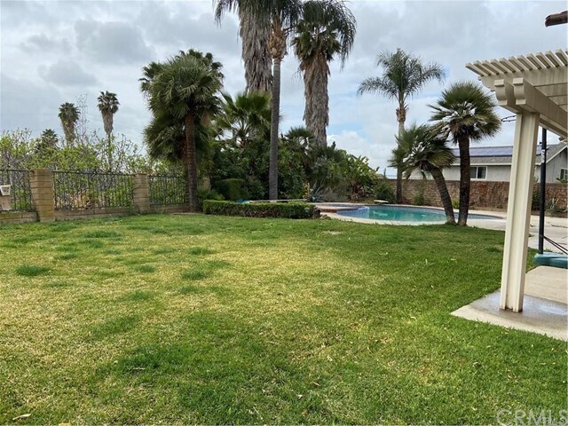 Foto del edificio - 6632 Sherwood Dr