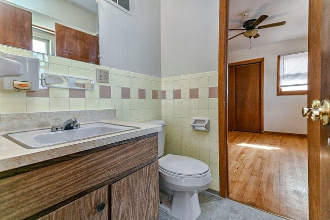 Building Photo - 4208 Marquette Dr