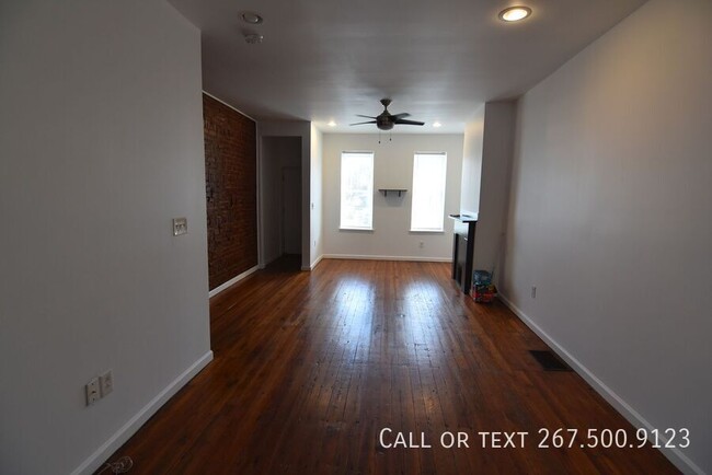 Building Photo - Great  2BR house in Port Richmond area. W/...