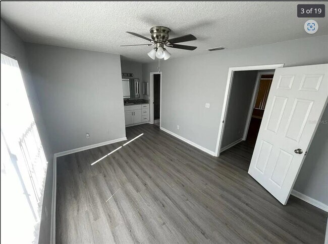 Building Photo - 11112 Essex Ridge Ct
