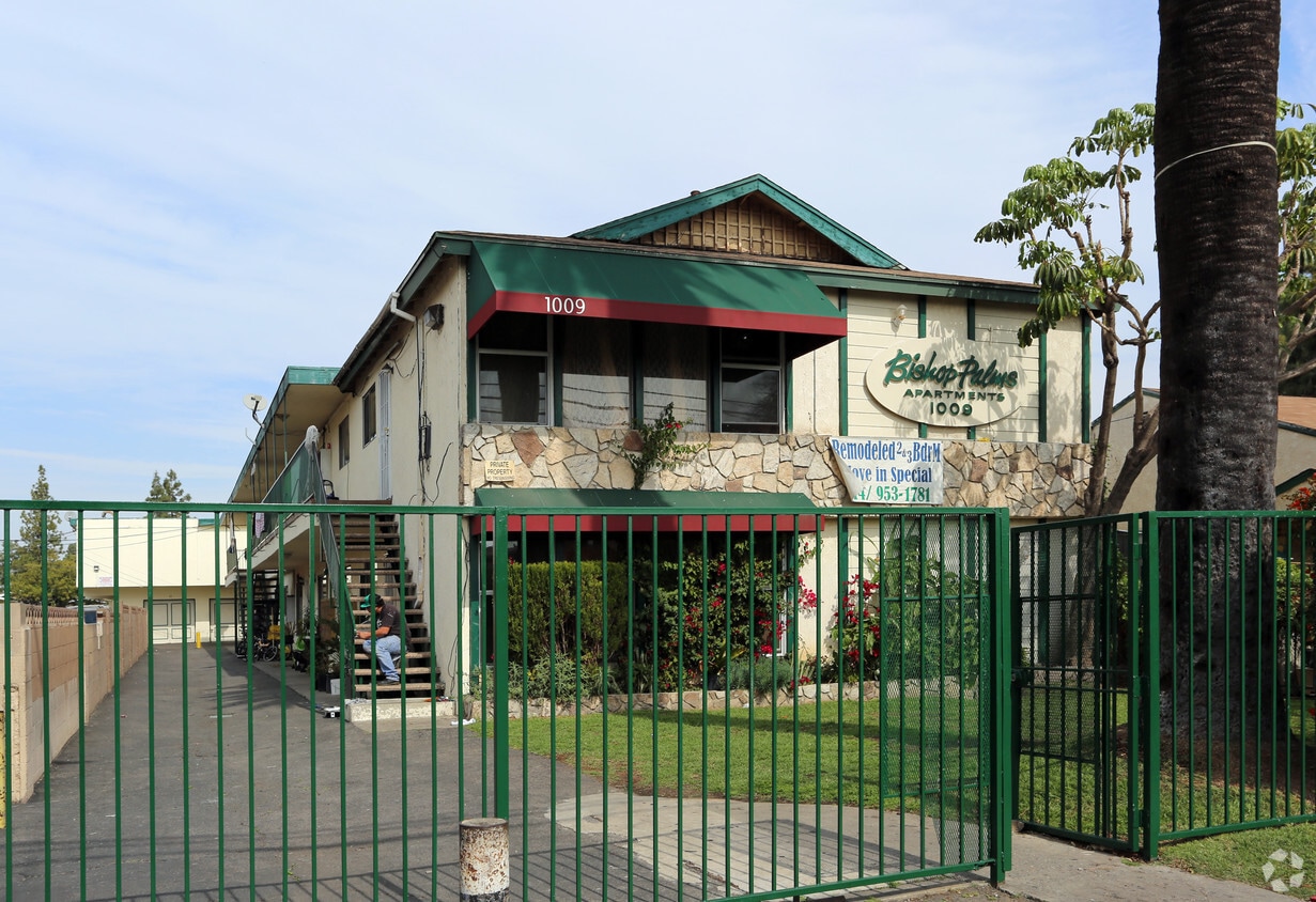 Primary Photo - Bishop Palm Apartments