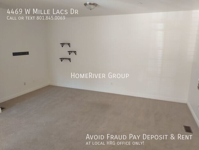 Foto del edificio - 4469 Mille Lacs Dr