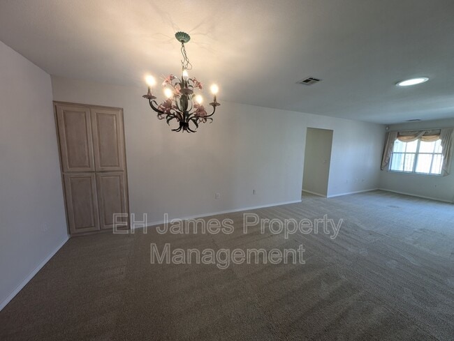 Building Photo - 6947 E 46th Pl