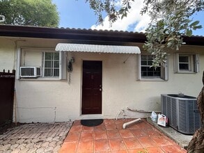 Building Photo - 10916 SW 37th Terrace