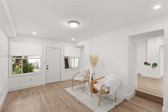 Foto del edificio - 2508 SW 10th St