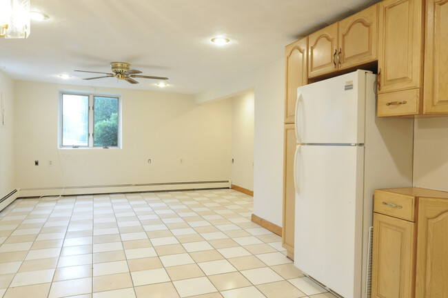 Building Photo - 69 Pitcairn St