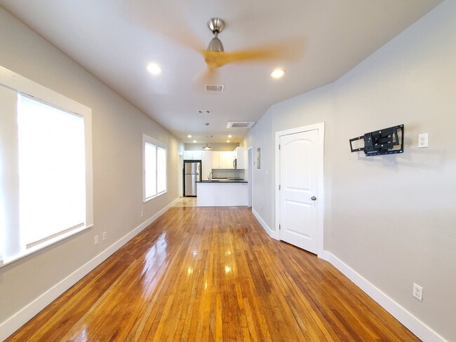 Photo - Modern 2-Bed / 2-Bath in Dignowity Hill with Off-Street Parking Apartment
