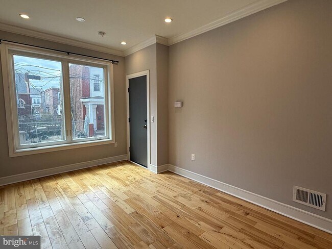 Foto del edificio - 5103 Chancellor St
