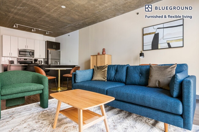 Building Photo - 601 W Jackson Blvd