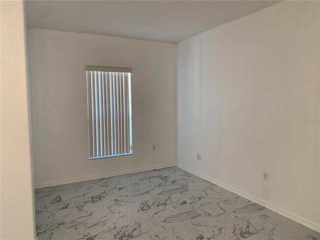 Building Photo - 3628 Weatherfield Dr