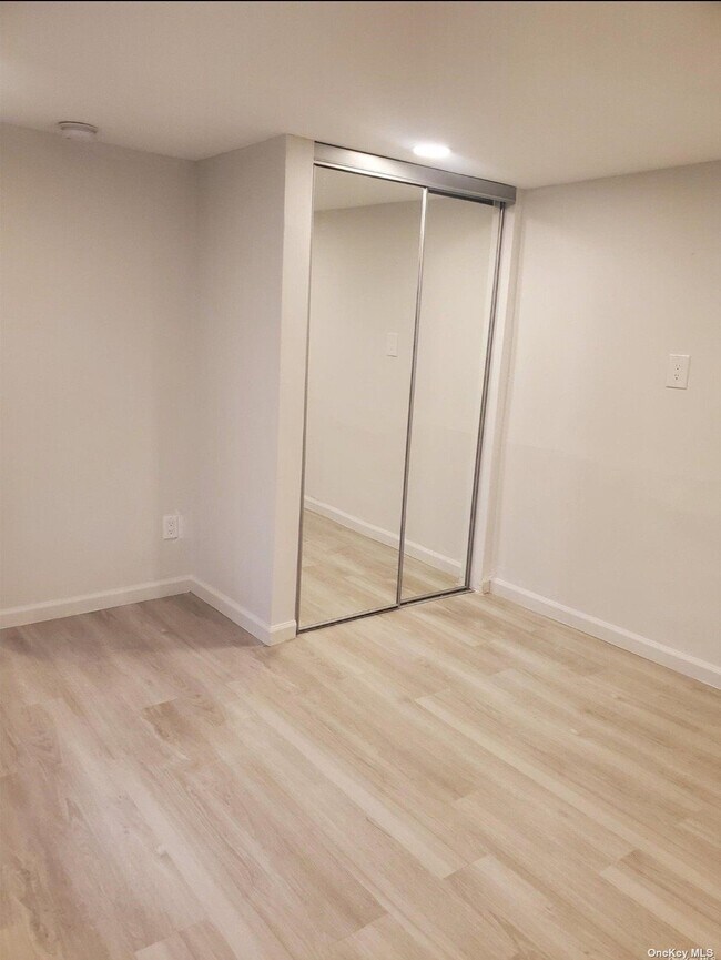 Foto del edificio - 930 Taylor Ave