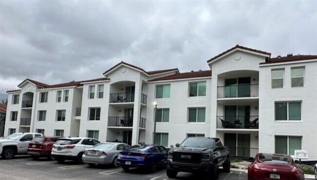 Foto del edificio - 811 Villa Cir