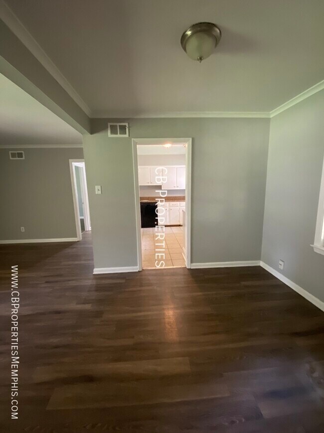 Building Photo - 3087 Keats Rd