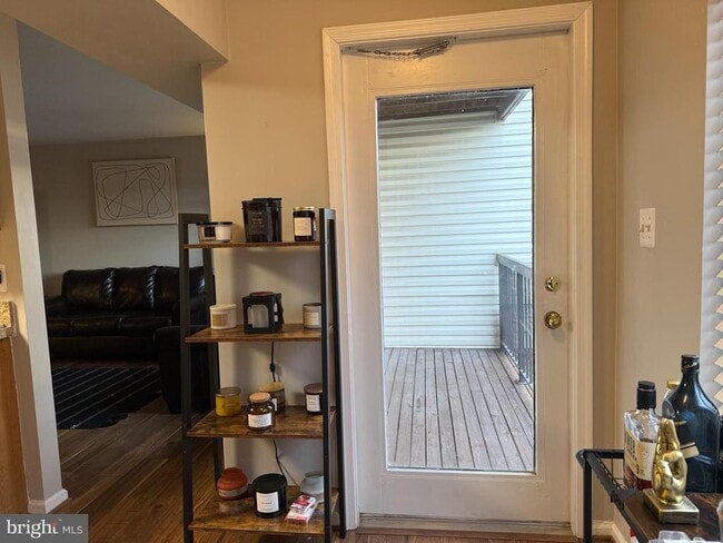 Building Photo - 9563 Battery Heights Blvd