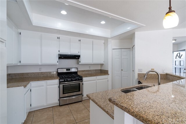 Primary Photo - 10401 Garden Grove Blvd