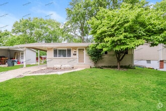 Building Photo - 1825 Violet Dr
