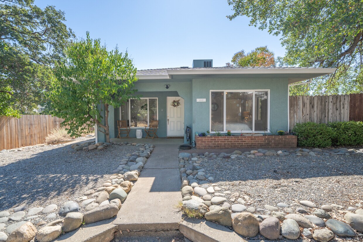 Primary Photo - 1505 San Francisco St