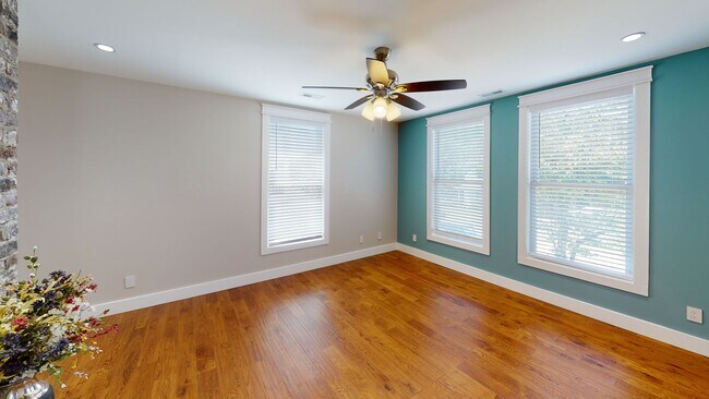 Building Photo - 1610 Forest Ave