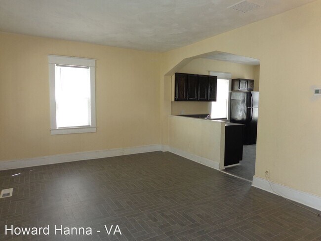 Building Photo - 3 br, 2 bath House - 1915 Saint Denis Avenue