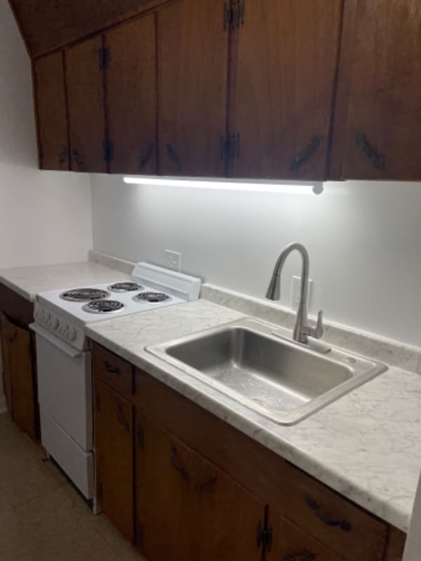 1708 Holloman Dr Unit Apt. 3, Port Lavaca, TX 77979 Room for Rent in Port Lavaca, TX