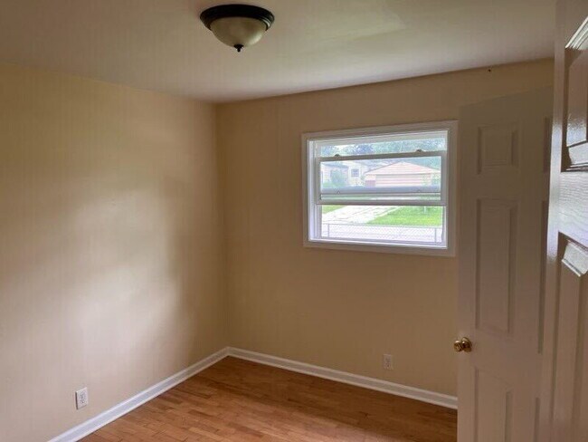 Foto del edificio - Charming 3-Bedroom Home in Mount Morris