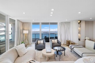 Building Photo - 2127 Brickell Ave