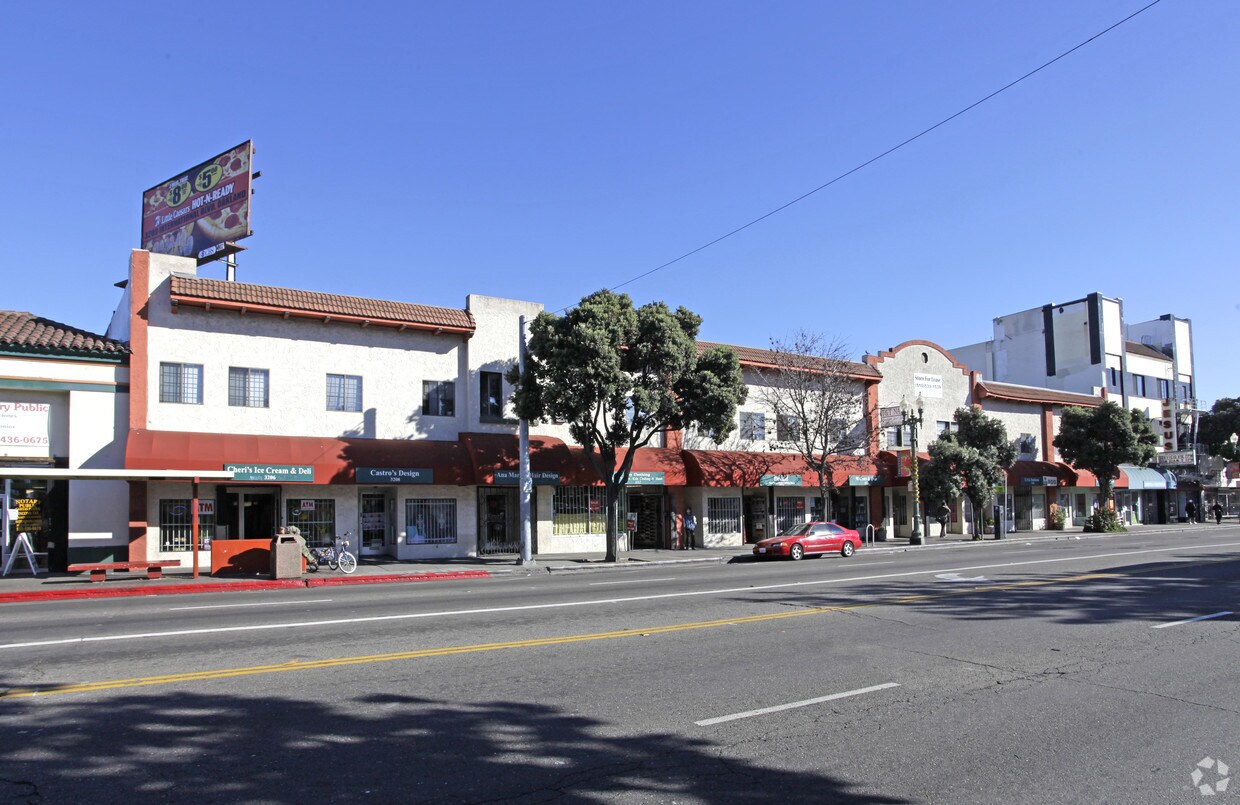 Foto principal - Fruitvale Center