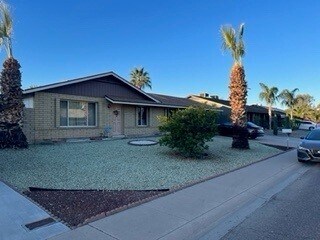 Foto principal - 3701 E Wethersfield Rd