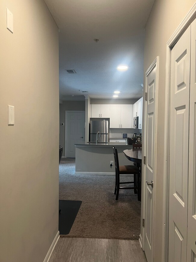 Building Photo - 18201 Deer Point Ct