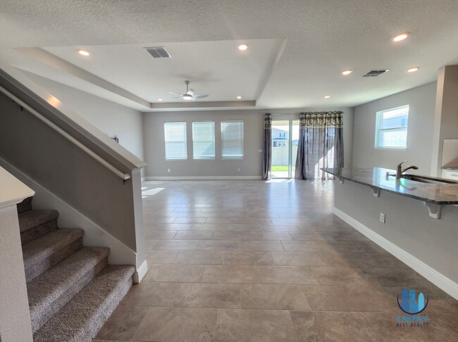 Building Photo - MOVE IN SPECIAL!!!!  $4599  move in being ...